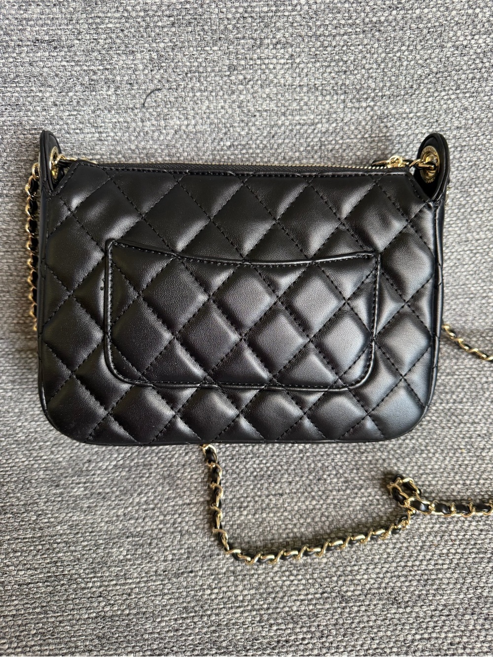 CHANEL Black Quilted Shoulder Bag with Gold Hardware - Picture 7 of 14